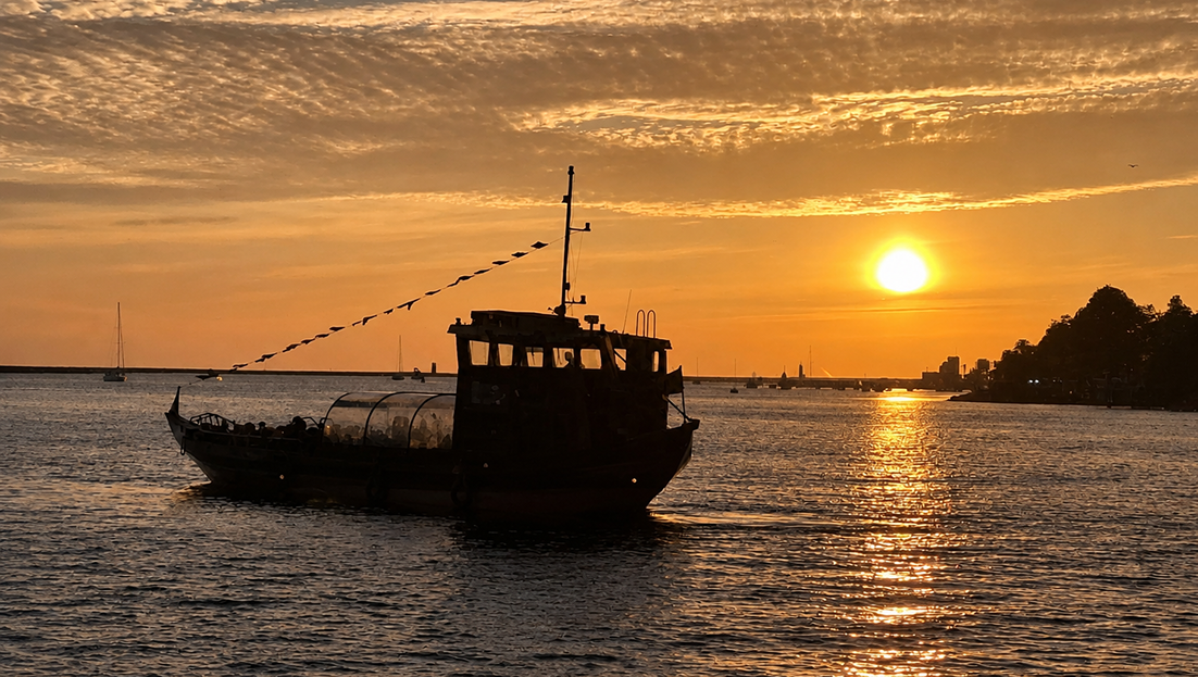 Sunset Cruises on the Douro: a summer experience in Porto